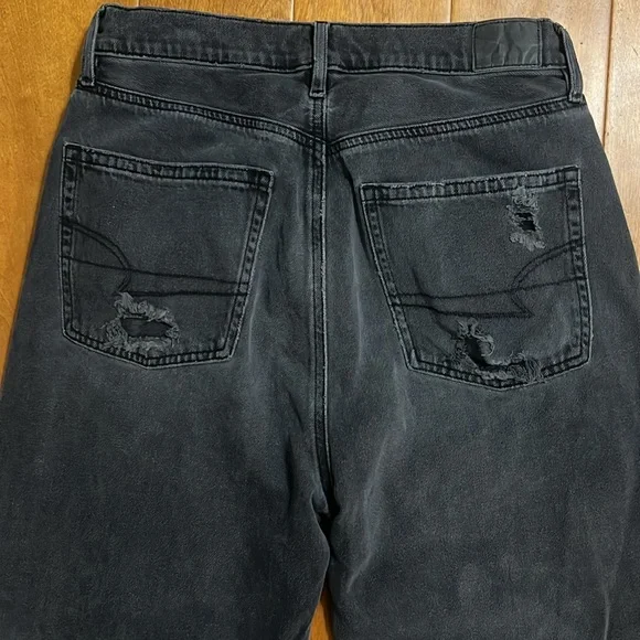 American Eagle Highest Rise 90’s Boyfriend Black Jeans Size 12 Baggy Distressed - Picture 13 of 15